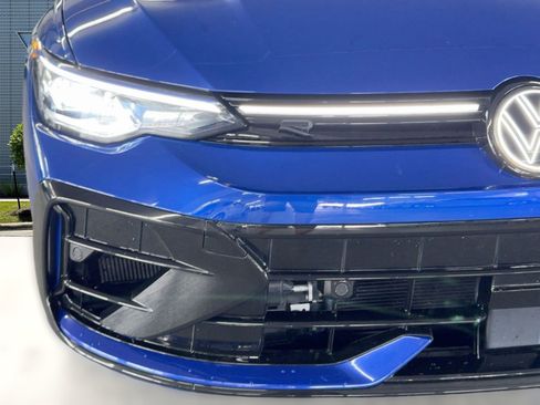 Used 2025 Volkswagen Golf w/ Euro Style Package image 11