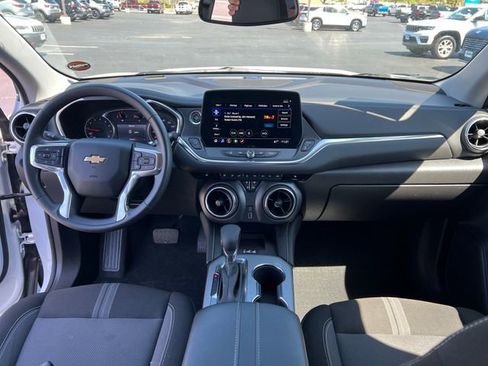 Certified 2024 Chevrolet Blazer LT w/ Convenience Package FWD image 14