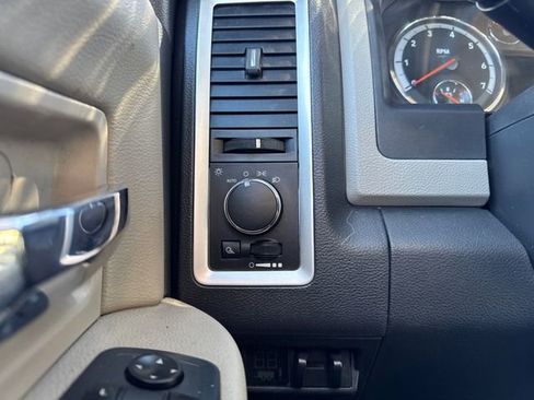 Used 2012 RAM 2500 SLT w/ HD Snow Plow Prep Group AWD/4WD image 18