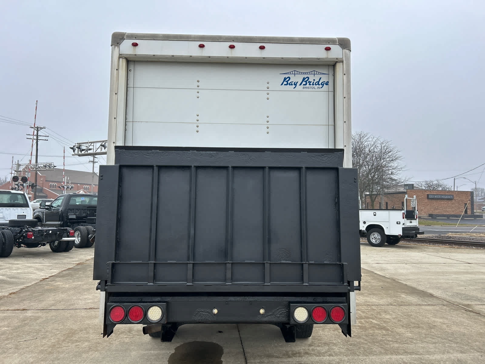 Used 2015 GMC Savana 3500 RWD image 5
