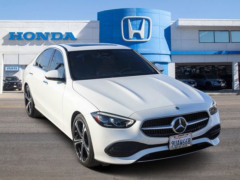 Used 2022 Mercedes-Benz C 300 Sedan image 4