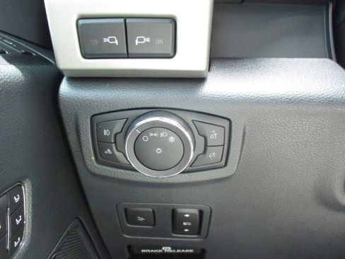 Used 2022 Ford F250 Lariat w/ Lariat Ultimate Package AWD/4WD image 37