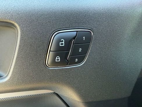 Used 2025 Ford Bronco Sport Badlands image 19