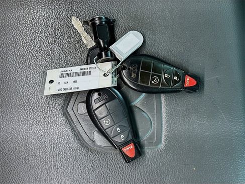 Used 2013 RAM 1500 Big Horn image 33