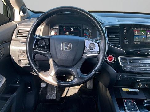 Used 2019 Honda Pilot Touring image 8