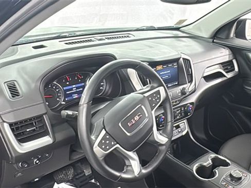 Used 2024 GMC Terrain SLT image 36