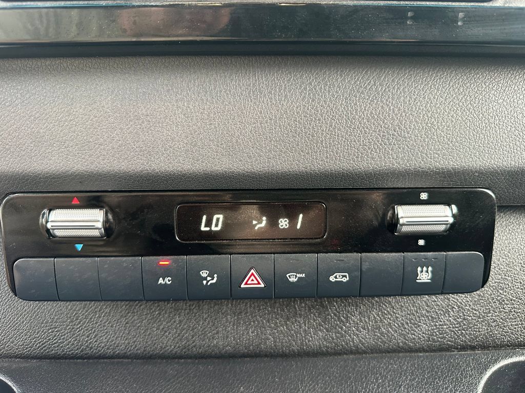 Used 2020 Mercedes-Benz Sprinter 2500 w/ Premium Plus Package image 33