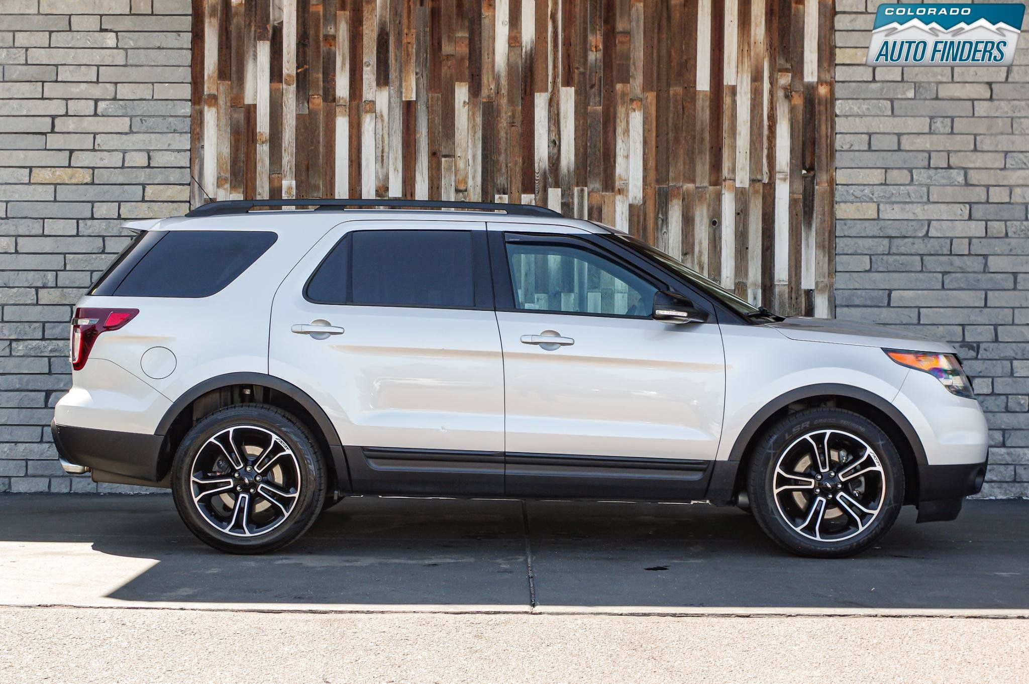 Used 2015 Ford Explorer Sport w/ Equipment Group 401A AWD/4WD image 8