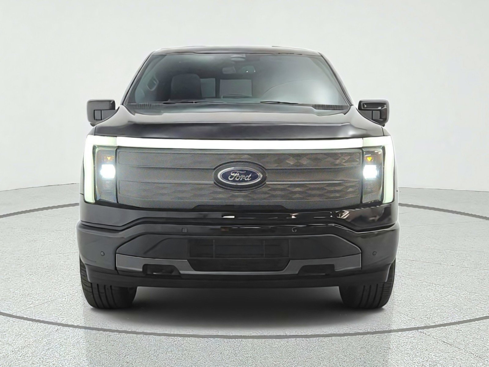 Used 2022 Ford F150 Lightning Lariat w/ Equipment Group 511A High AWD/4WD image 2