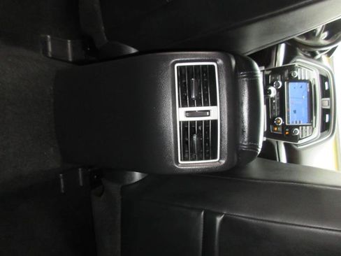 Used 2017 Nissan Maxima SR image 23