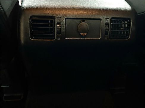 Used 2018 Toyota Tundra SR5 image 21