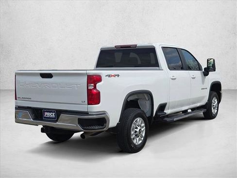 Used 2025 Chevrolet Silverado 2500 LT w/ Convenience Package AWD/4WD image 5