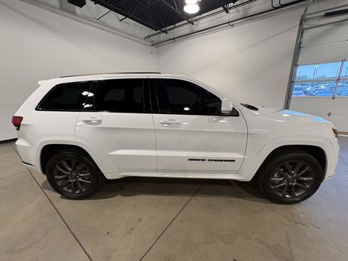 Used 2018 Jeep Grand Cherokee High Altitude AWD/4WD image 2