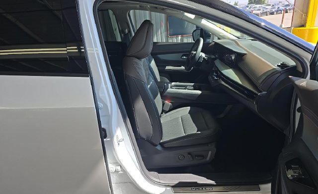 Used 2025 Nissan Murano Platinum w/ Cargo Package AWD/4WD image 6