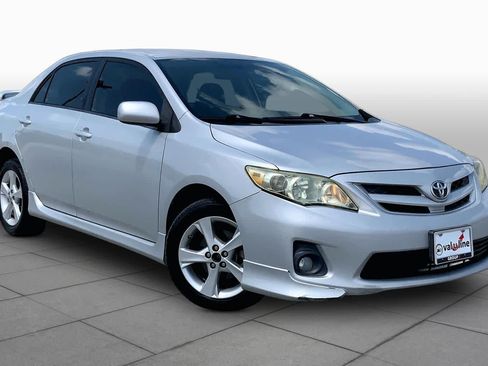 Used 2013 Toyota Corolla S FWD image 3