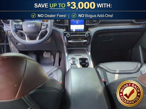Used 2024 Ford Explorer Platinum w/ Technology Package AWD/4WD image 17