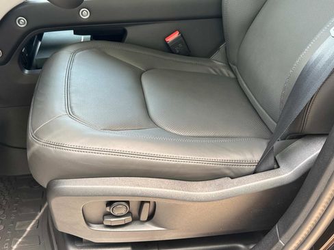 Certified 2025 Land Rover Defender 110 S image 20