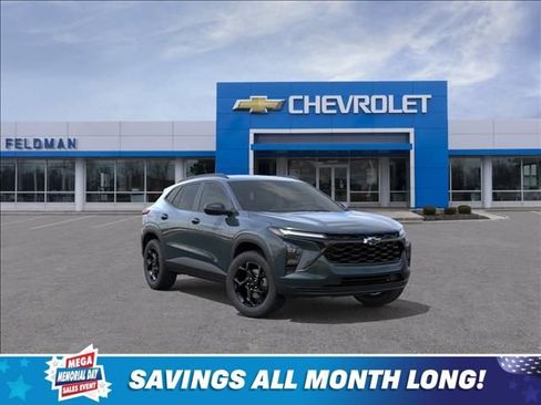 New 2026 Chevrolet Trax LT w/ Driver Confidence Package FWD image 1