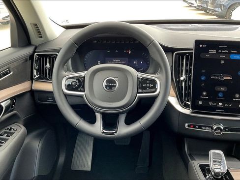 New 2026 Volvo XC90 B5 Plus w/ Protection Package Premier image 21