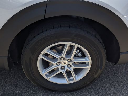 New 2026 Ford Explorer Active AWD/4WD image 7