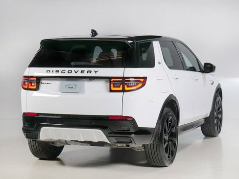 Used 2025 Land Rover Discovery Sport Dynamic SE AWD/4WD image 2