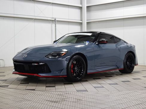 Used 2024 Nissan Z NISMO w/ Floor Mat Package RWD image 3