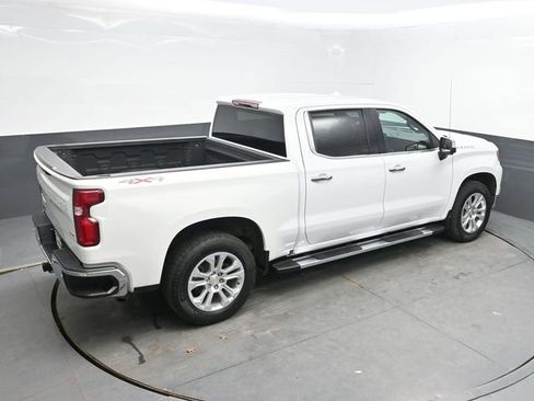 Used 2023 Chevrolet Silverado 1500 LTZ AWD/4WD image 33