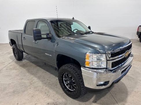 Used 2012 Chevrolet Silverado 2500 LTZ w/ LTZ Plus Package AWD/4WD image 5