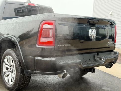 Used 2023 RAM 1500 Limited w/ Body Color Bumper Group image 18