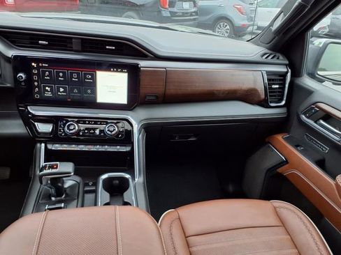 Used 2024 GMC Sierra 1500 Denali Ultimate image 21