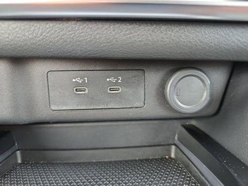 Used 2025 Nissan Rogue SV FWD image 6