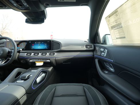 New 2026 Mercedes-Benz GLE 53 AMG 4MATIC Coupe image 31