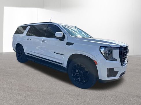 Used 2022 GMC Yukon XL SLT w/ SLT Premium Package AWD/4WD image 28
