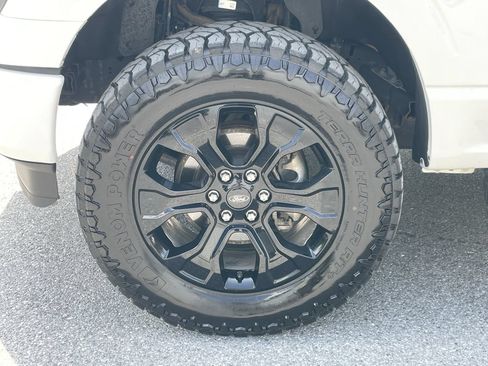 Used 2022 Ford F150 Lariat w/ Equipment Group 502A High AWD/4WD image 26