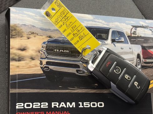Used 2022 RAM 1500 Big Horn AWD/4WD image 34
