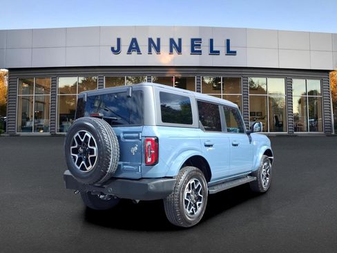 Used 2024 Ford Bronco Outer Banks AWD/4WD image 5