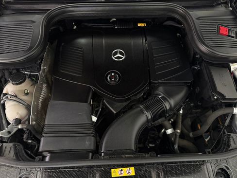 Certified 2024 Mercedes-Benz GLE 350 4MATIC image 32