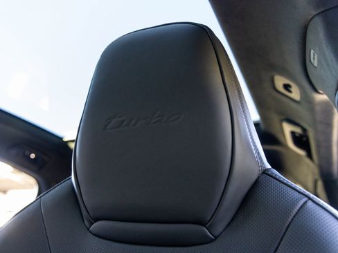 New 2025 Porsche Cayenne Turbo image 31