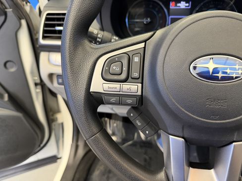 Used 2017 Subaru Forester 2.5i Premium AWD/4WD image 16