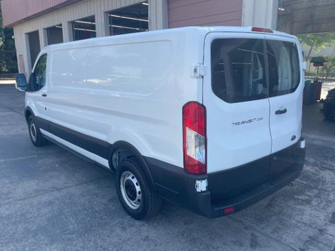 Used 2021 Ford Transit 250 Low Roof RWD image 4