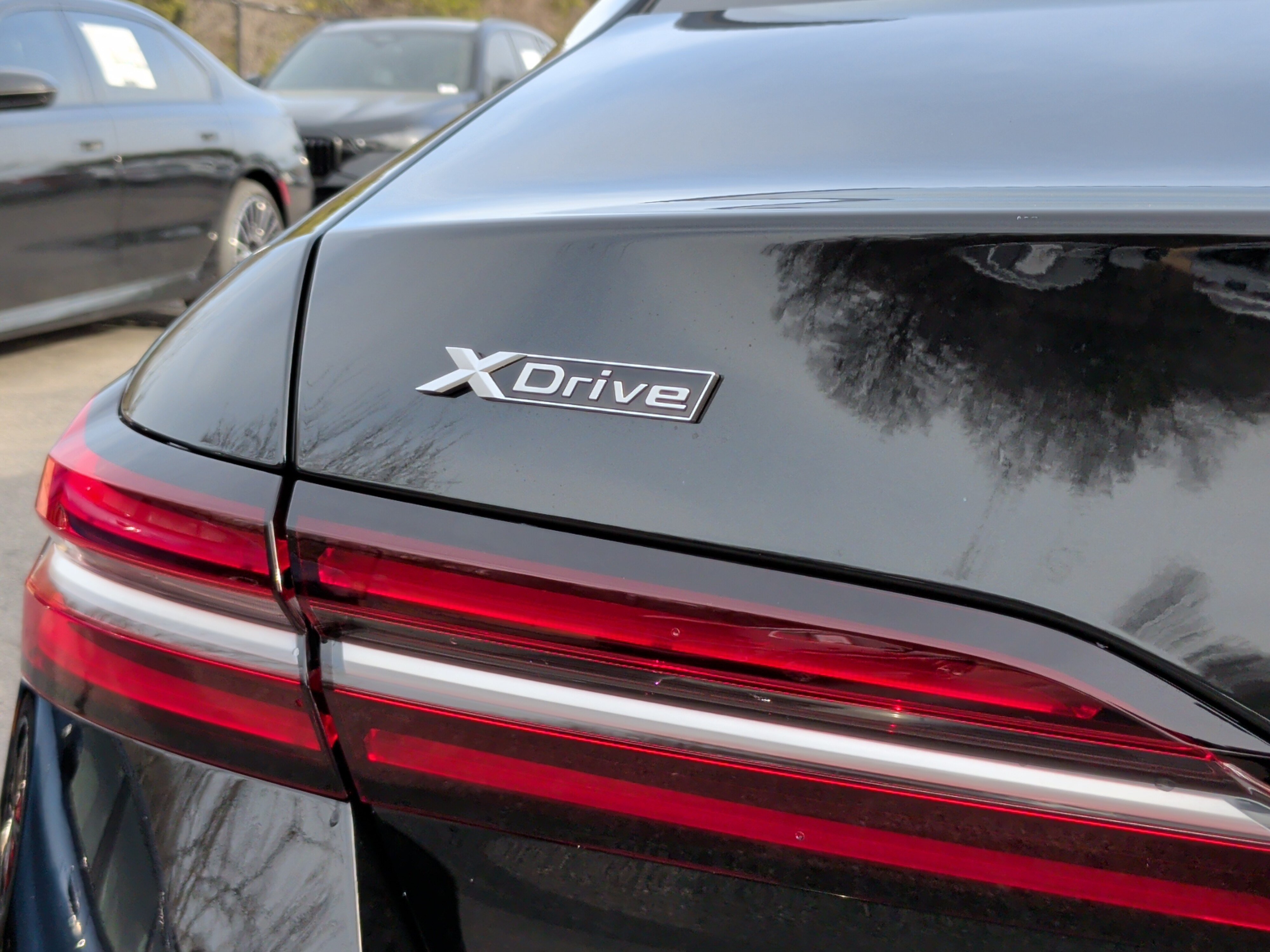 Used 2026 BMW 530i xDrive w/ M Sport Package AWD/4WD image 35