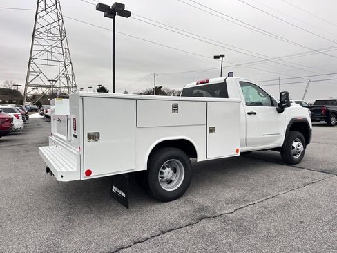New 2025 GMC Sierra 3500 Pro w/ Convenience Package AWD/4WD image 10