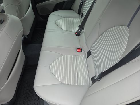 Certified 2023 Toyota Camry SE image 19