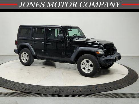 Used 2021 Jeep Wrangler Unlimited Sport AWD/4WD image 1