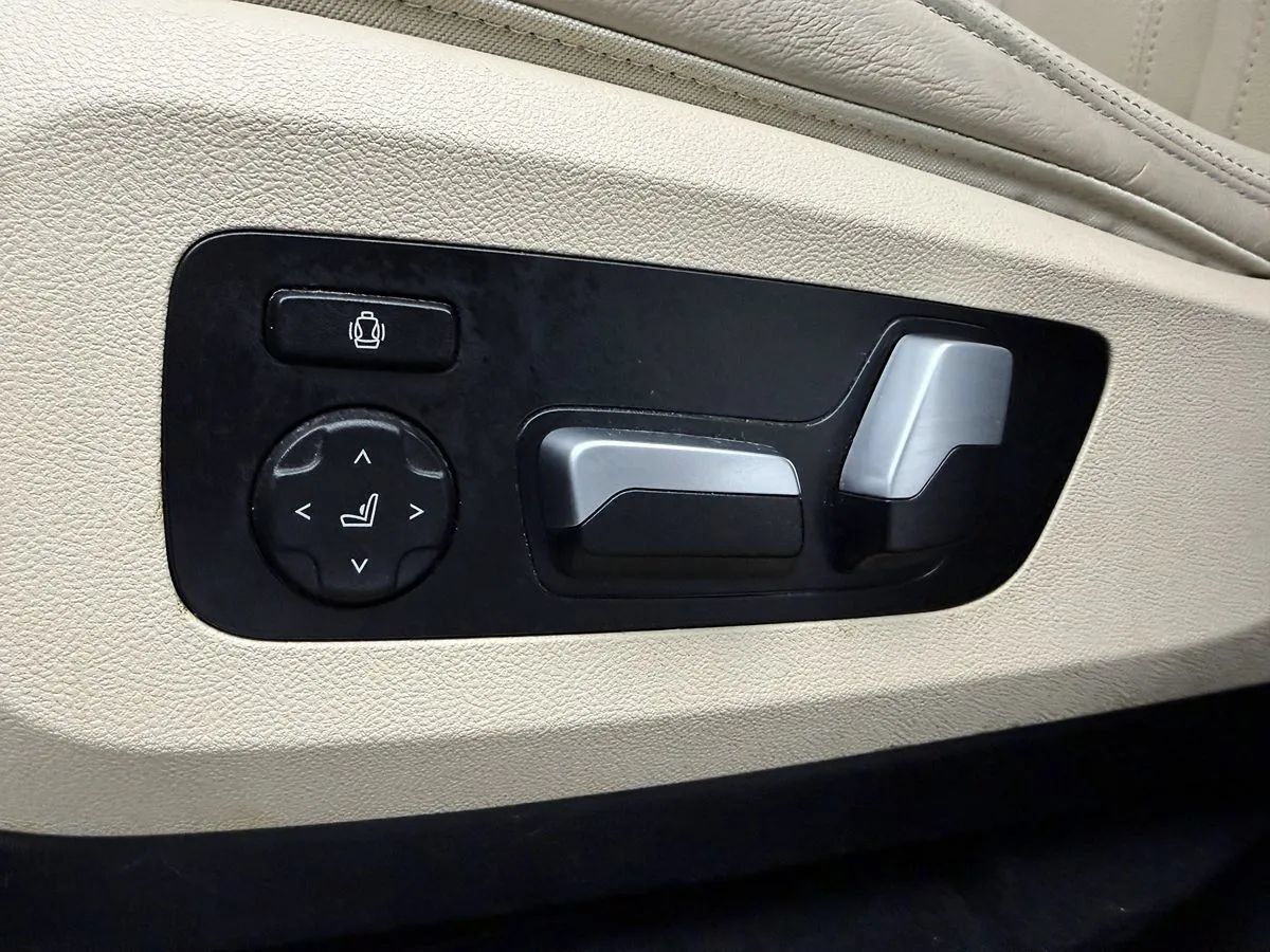Used 2022 BMW X5 xDrive40i AWD/4WD image 9