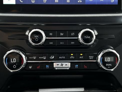 Used 2021 Ford F150 Limited AWD/4WD image 21