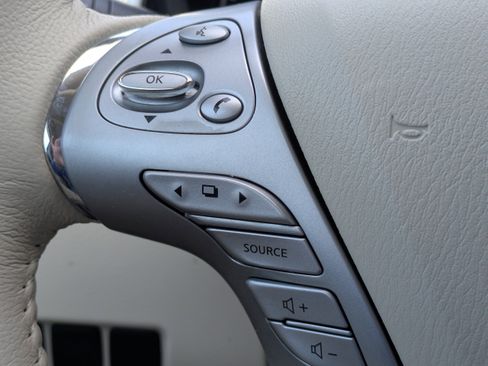 Used 2017 Nissan Murano SL FWD image 24