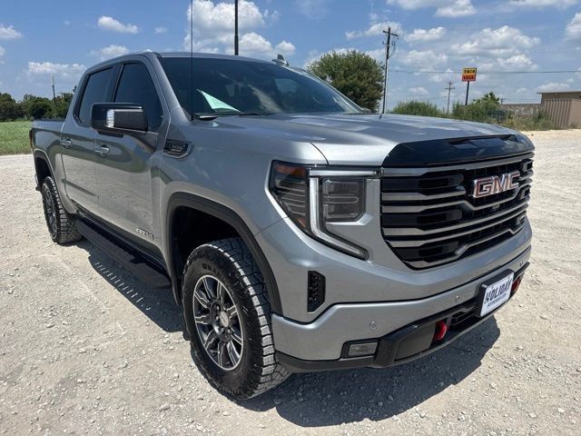 Used 2025 GMC Sierra 1500 AT4 w/ AT4 Premium Package AWD/4WD image 8