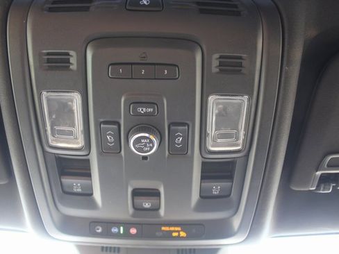 Used 2021 Cadillac Escalade Sport w/ Driver Assist Tech Package image 36