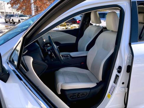 Used 2024 Lexus RX 350 AWD w/ Convenience Package image 8